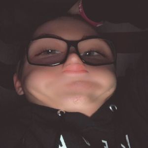 Meet your Posher, Marshall